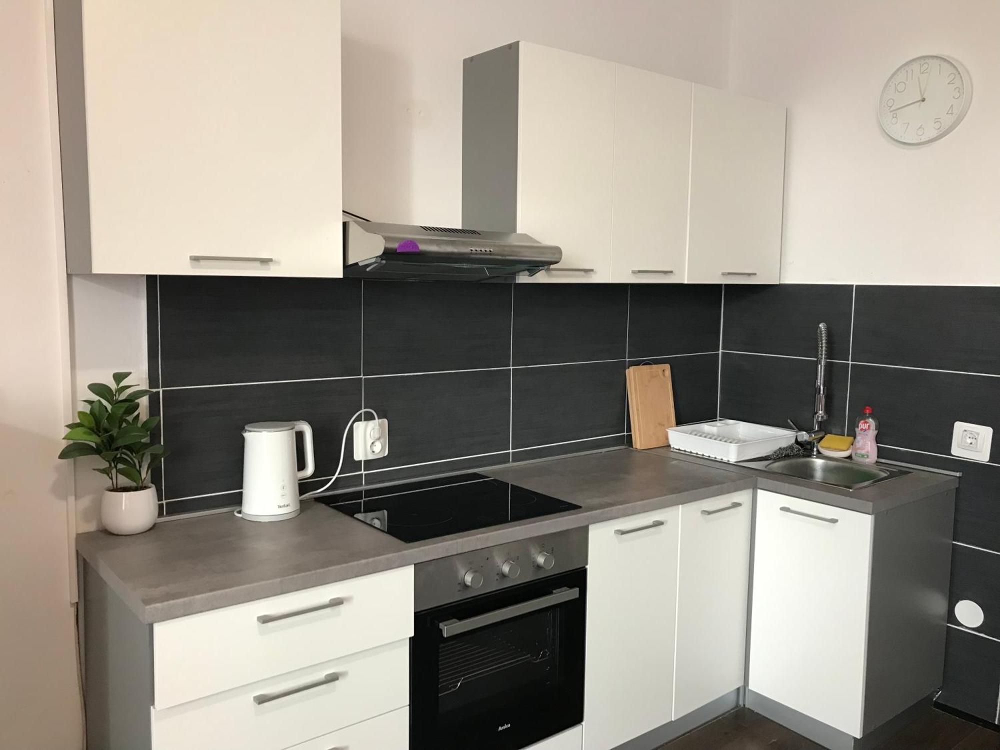 River City Apartments Рийека Екстериор снимка